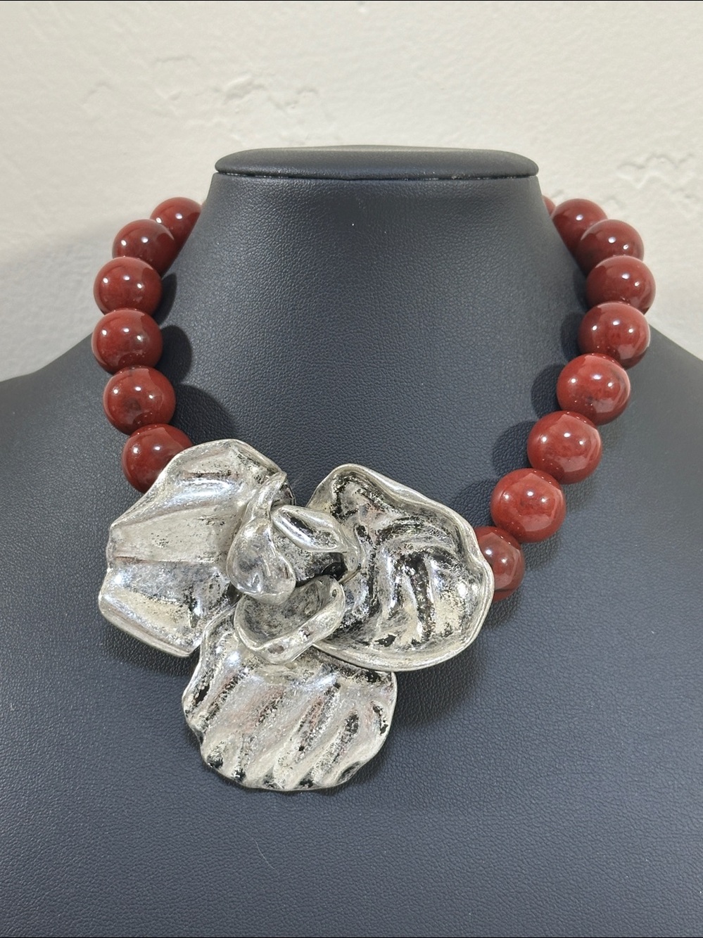 ZARA Engraved Silver Tone Flower  Bead Choker Necklace